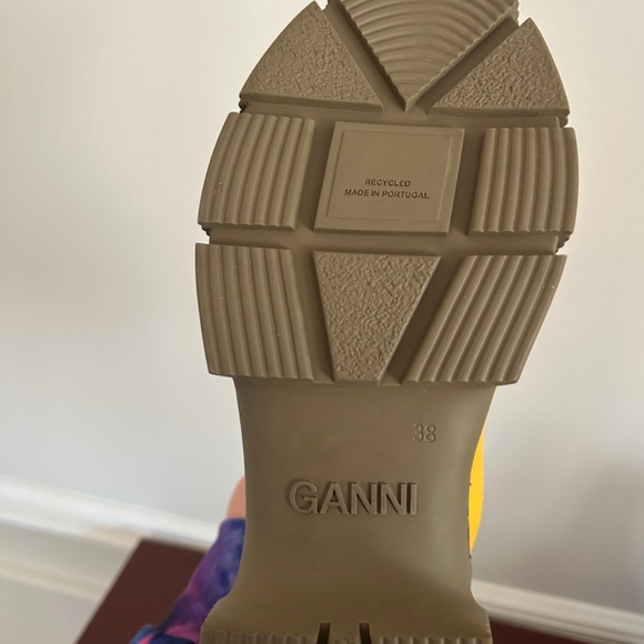 *SOLD* GANNI BOOTS - Picture 6 of 9